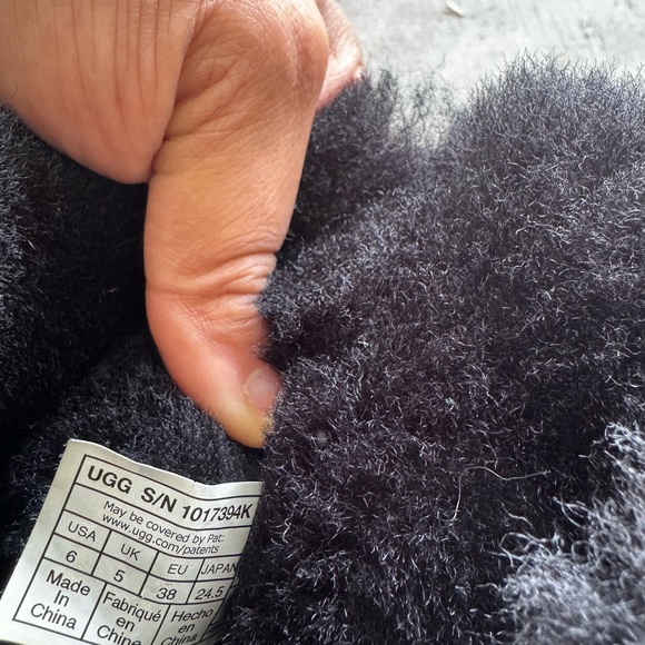 UGG Black Sole Boots - Picture 4 of 5